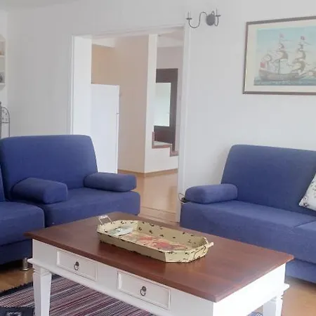 Villa Holiday *
